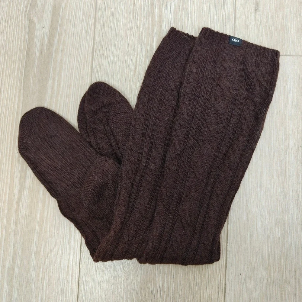 Alo Yoga Womens Goddess Socks OS Espresso Brown Cable Knit Balletcore